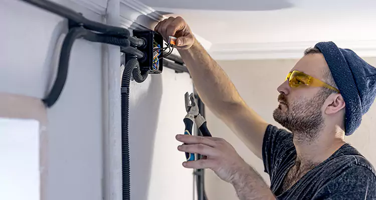 Garage Door Opener Cable Repair in Orlando, FL