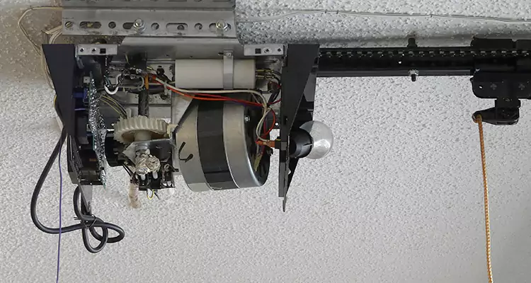 Emergency Garage Door Opener Repair in Orlando, FL