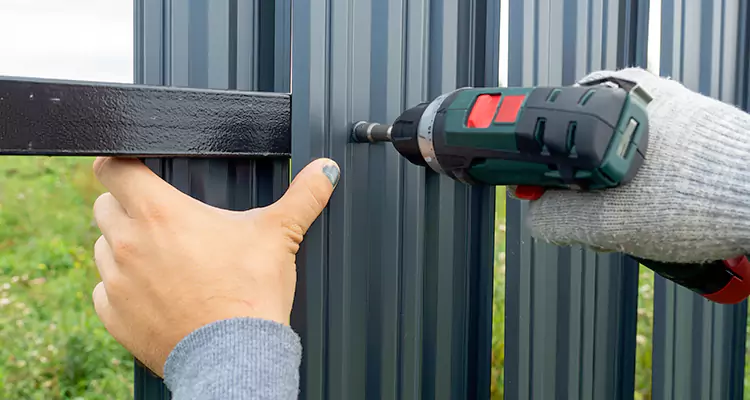 Metal Gate Repair in Orlando, FL