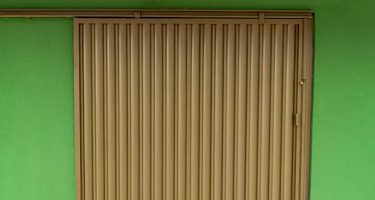 Wooden Sliding Door Stuck Repair Services in Orlando, FL