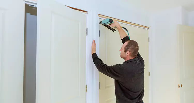 Top Rated Door Fixing ServiceFixing Garage Door Track in Orlando, FL