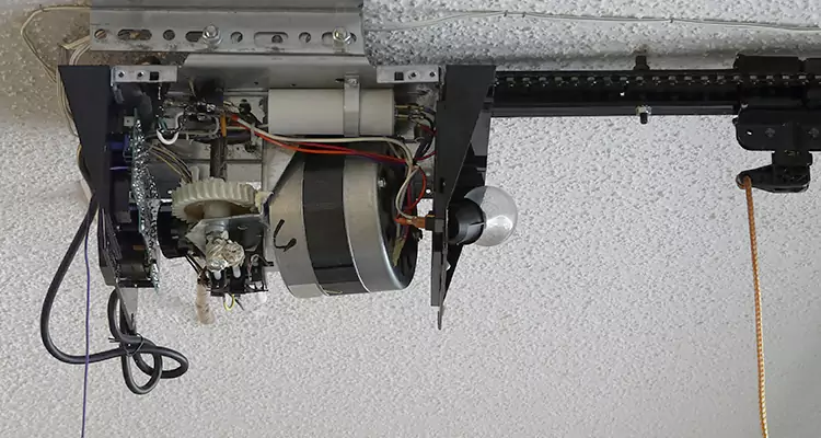 Garage Door Motor Replacement in Orlando, FL