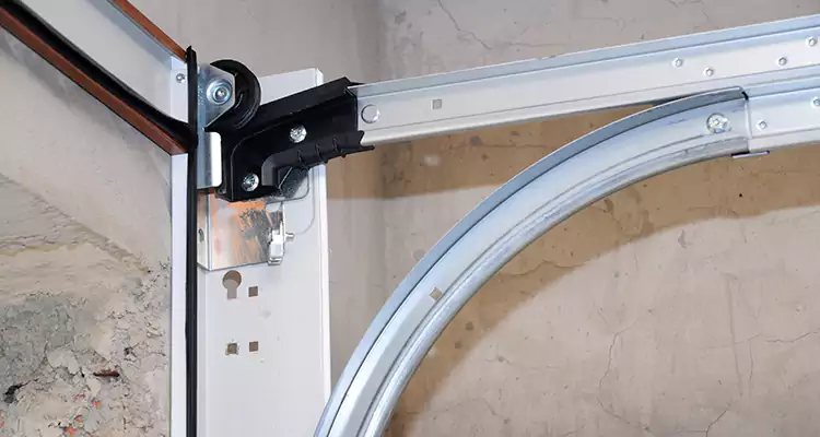 Maintain Liftmaster Garage Door Off Track in Orlando, FL