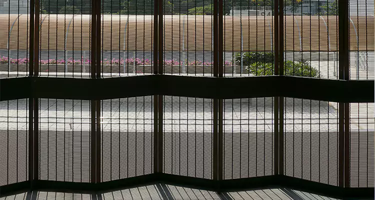 Front Screen Door Repair in Orlando, FL