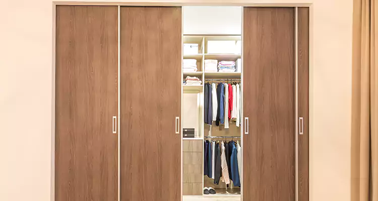 Sliding Closet Wardrobe Repairs in Orlando, FL