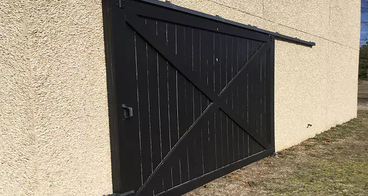 Sliding Barn Door Stuck Maintenance in Orlando, FL