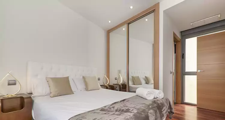 Sliding Wardrobe Door Mirror Replacement in Orlando, FL